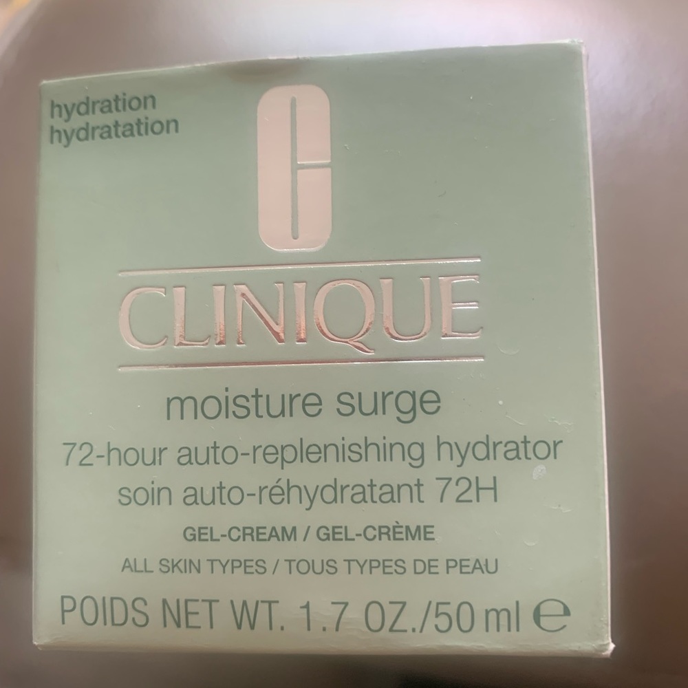Clinique moisture surge gel creme . 1.7 oz never used